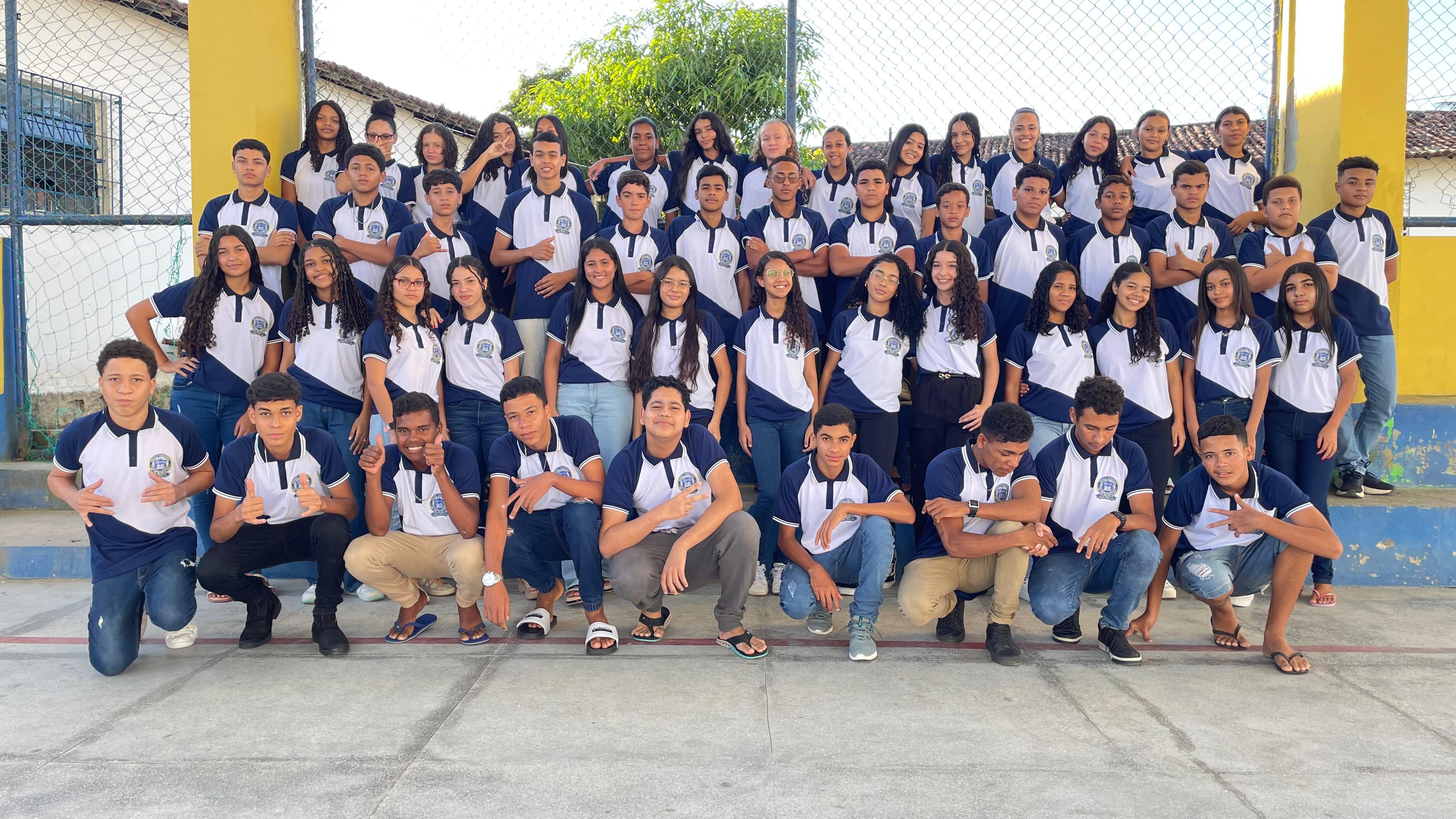 Foto panorâmica da turma de concluintes de 2025